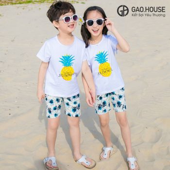 Áo gia đình đi biển in hình quả dứa GF1910048