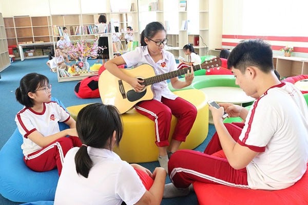 Đồng phục Ischool Nam Sài Gòn