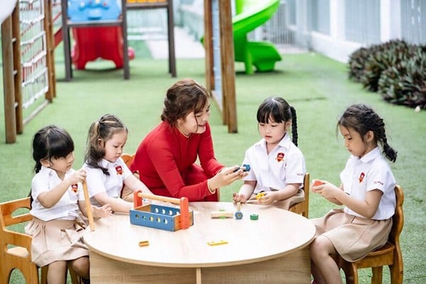 Đồng phục Ischool Nam Sài Gòn