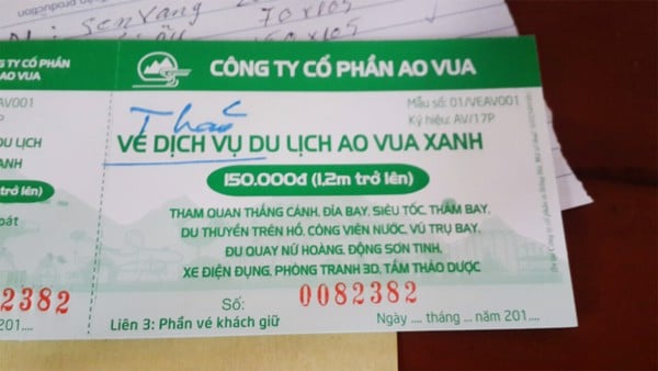 Vé vào cổng Ao Vua 150.000đ/người lớn