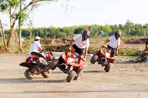 Khu du lịch sinh thái Bò Cạp Vàng