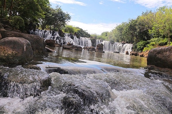 Khu du lịch thác Giang Điền