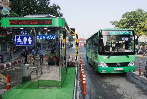 Di chuyển đến Văn Thánh bằng xe bus