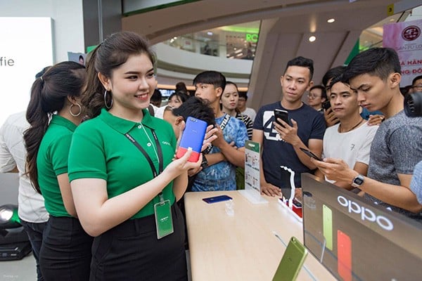 Áo đồng phục nhân viên OPPO