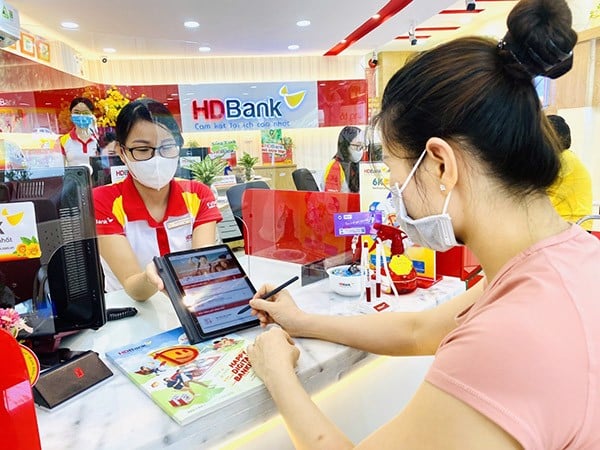 Áo đồng phục HDBank