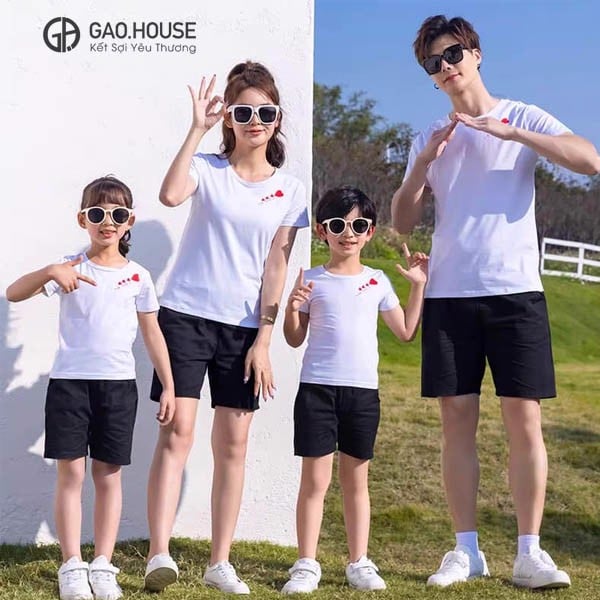 Đồng phục gia đình đi du lịch