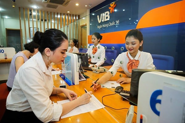 Đồng phục VIB