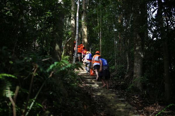 Trekking rừng già tại Tà Cú