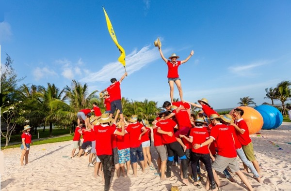 Mặc áo teambuilding đến khu du lịch Bửu Long