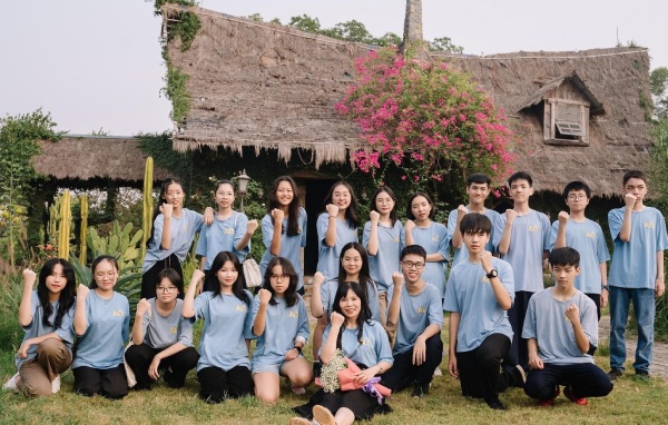 Mặc áo nhóm teambuilding đến Bình Xuyên