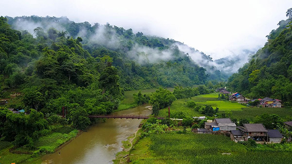 Khám phá du lịch động Puông