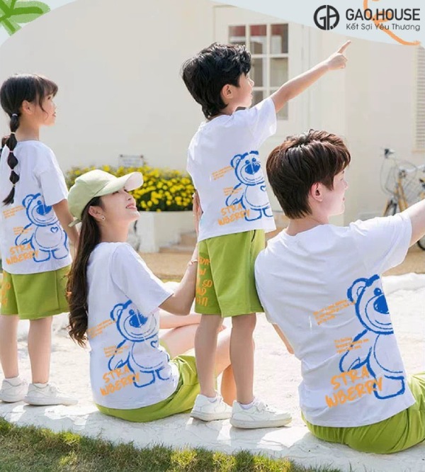 Áo đồng phục gia đình cổ tròn in hình Gấu