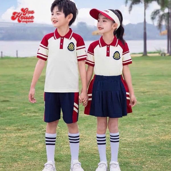 Áo mầm non màu trắng phối vai đỏ nổi bật