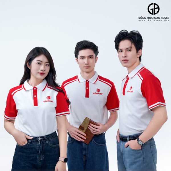 Áo phông công ty màu trắng phối cầu vai đỏ nổi bật