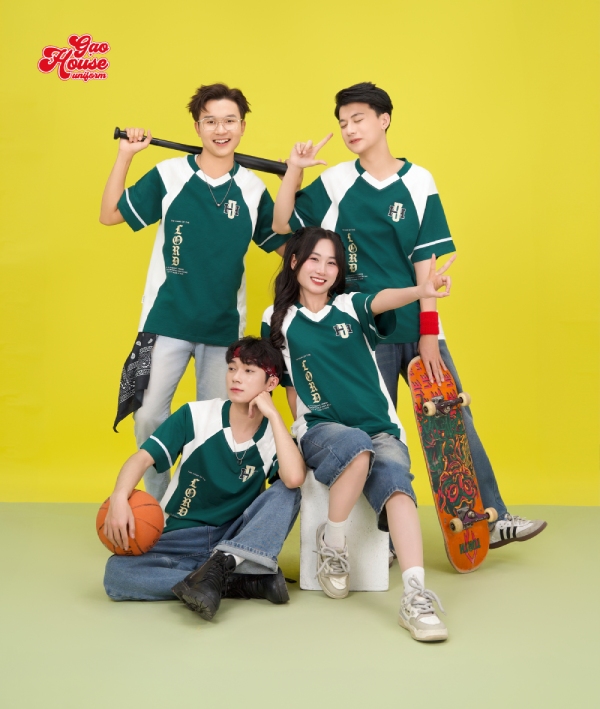 áo đồng phục lớp xanh lá cây