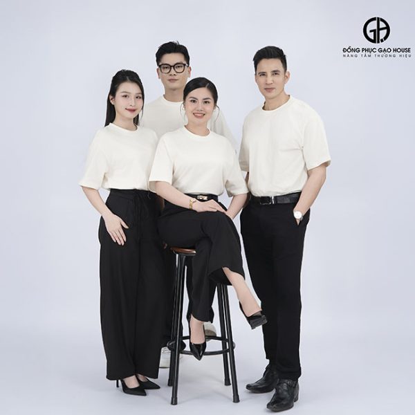 đồng phục quán ăn màu be cổ tròn