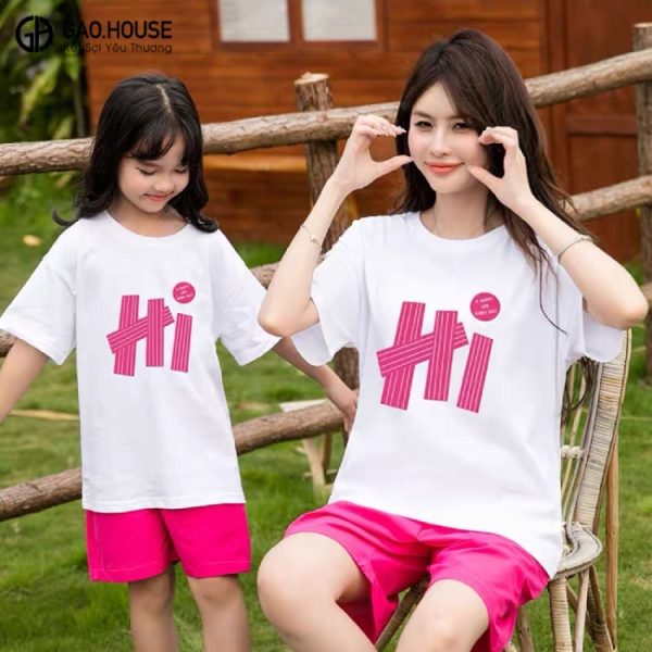 Áo đồng phục gia đình quần hồng