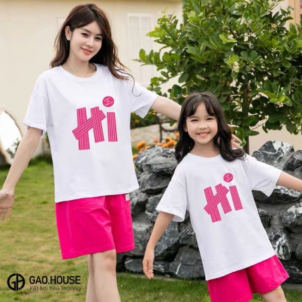 Đồng phục gia đình màu hồng