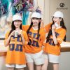 Set áo thun nhóm cổ V màu cam in hình chất chơi