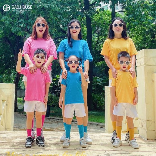 Áo phông đồng phục nhóm bảy sắc cầu vồng