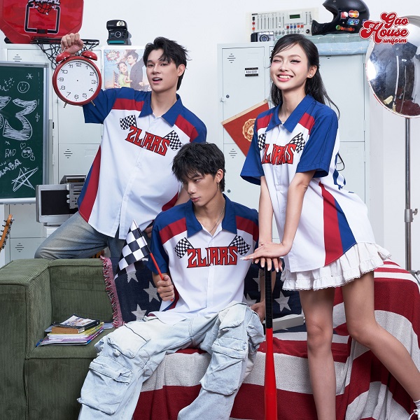 áo sơ mi đồng phục lớp màu trắng phối cổ xanh