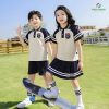 áo đồng phục mầm non màu kem phối tay raglan xanh