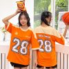 áo phông lớp màu cam phối cổ tròn màu be