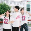 áo thun lớp cổ v màu trắng phối viền hồng xanh