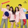 đồng phục lớp màu hồng line up phối cổ v màu trắng