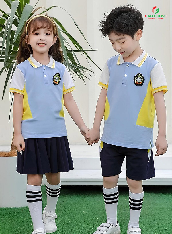 đồng phục mầm non màu xanh da trời phối tay sườn