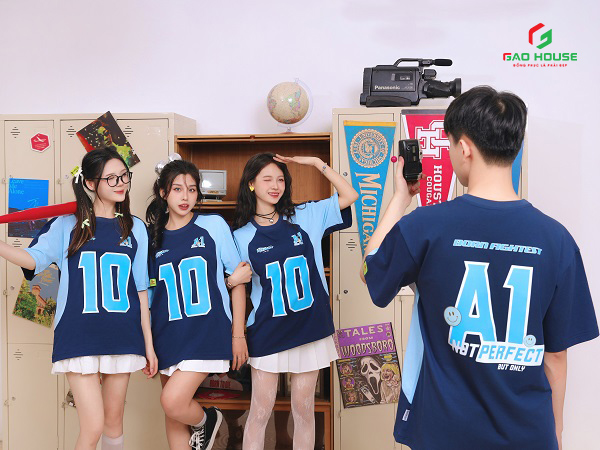áo lớp màu xanh navy