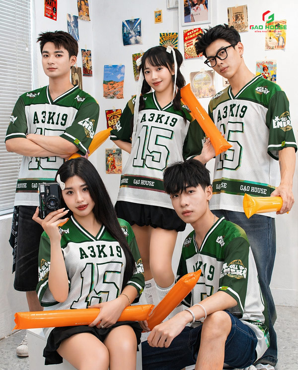 áo lớp xanh rêu cổ v jersey tee