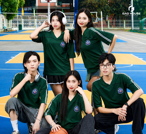 đồng phục lớp màu xanh rêu oversize