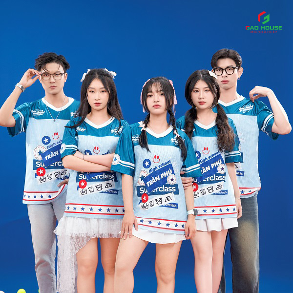 may áo lớp màu xanh