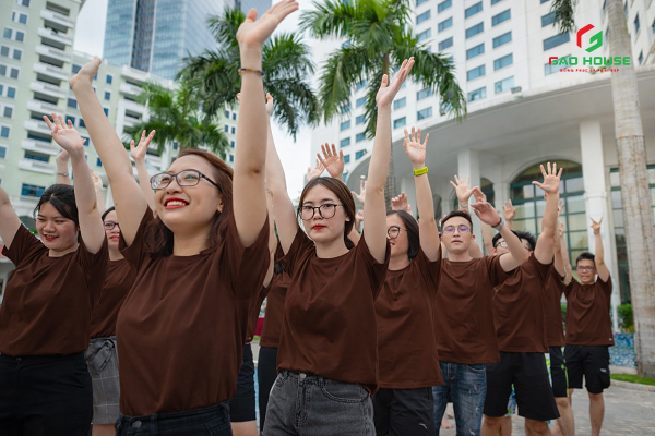 quy trình đặt may đồng phục màu nâu