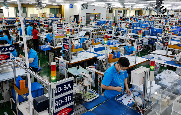 xưởng gia công áo đồng phục học sinh ở hà nội giá rẻ