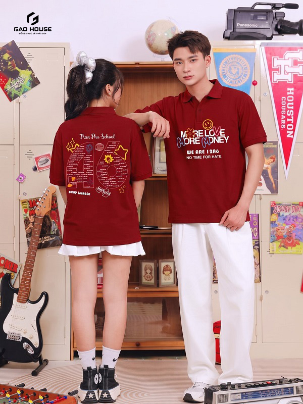 áo thun lớp màu đỏ đô